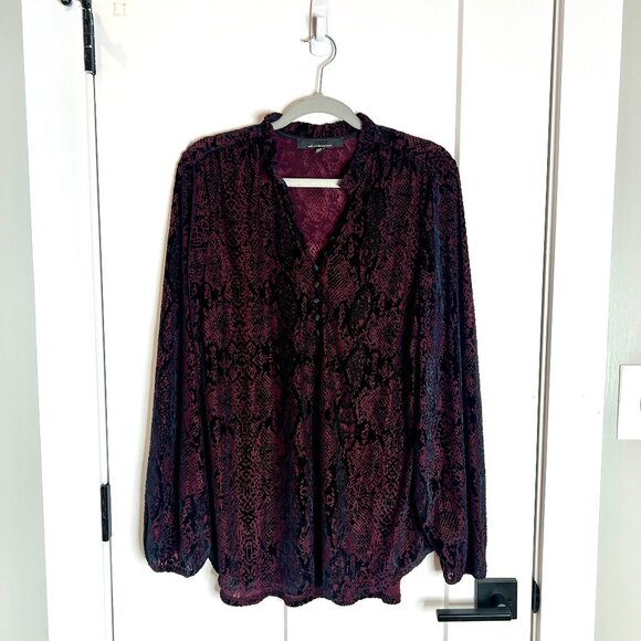 WHBM Snakeskin Print Velvet Burnout Button-Up Popover Drapey Flowy Top Sz Large - Picture 1 of 5
